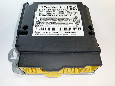 MERCEDES CLA250 SRS Airbag Computer Diagnostic Occupant Control Module PART #0285011949