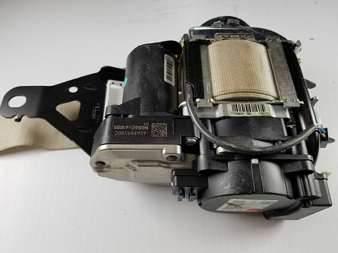MERCEDES-BENZ Seat Belt Pretensioner Retractor Part #A22286049858R93