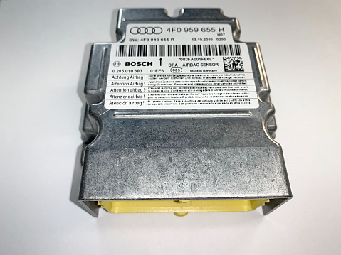 AUDI A6 SRS Airbag Computer Diagnostic Control Module Part #4F0959655H