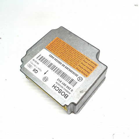 MERCEDES-BENZ C230 SRS Airbag Computer Diagnostic Occupant Control Module Part #0285001813