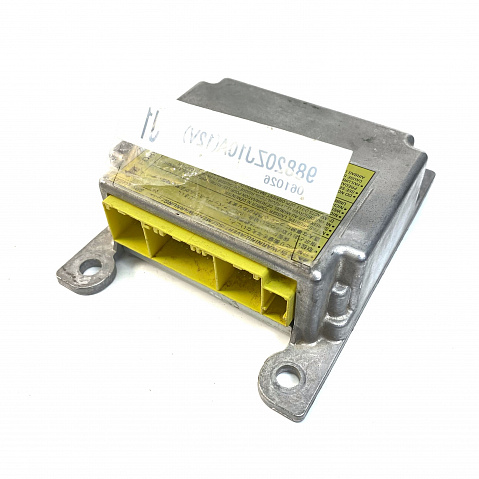 NISSAN TITAN SRS Airbag Computer Diagnostic Control Module Part #98820ZJ10A