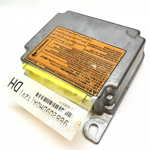 NISSAN MAXIMA SRS Airbag Computer Diagnostic Control Module Part #988209DH0A