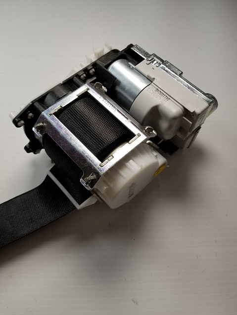 MERCEDES-BENZ ML (2009-2011) Seat Belt Pretensioner Retractor Part #A25186072869C94