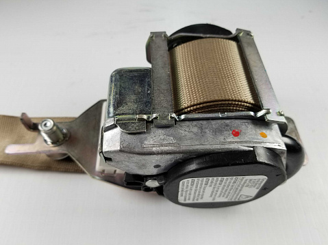 MERCEDES-BENZ Seat Belt Pretensioner Retractor Part #A16686028868P19