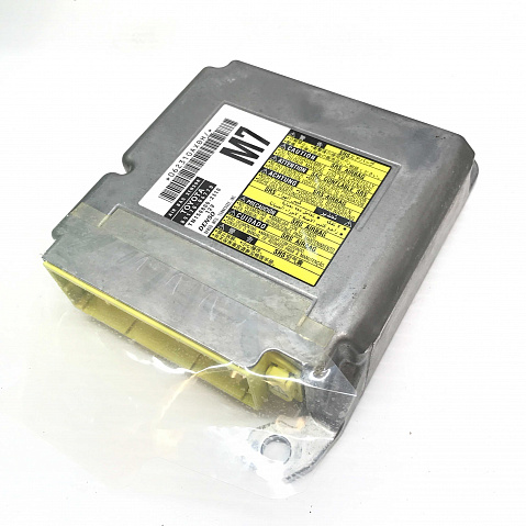 TOYOTA CAMRY SRS Airbag Computer Diagnostic Control Module Part #8917006770