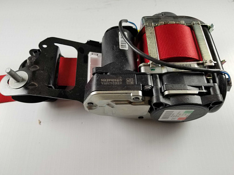 MERCEDES-BENZ Seat Belt Pretensioner Retractor Part #A20586065003D53