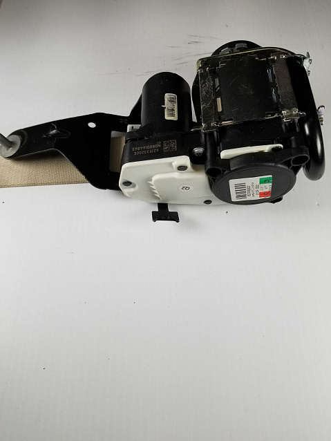 MERCEDES-BENZ Seat Belt Pretensioner Retractor Part #A21286094858R93