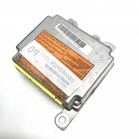 NISSAN FRONTIER SRS Airbag Computer Diagnostic Control Module Part #28556ZP02A