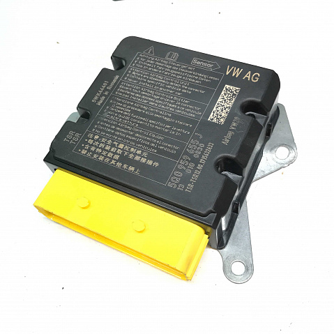 VOLKSWAGEN GOLF SRS Airbag Computer Diagnostic Control Module Part #5Q0959655J