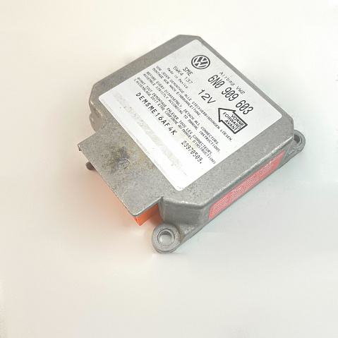 VOLKSWAGEN TT SRS Airbag Computer Diagnostic Control Module PART #6N0909603