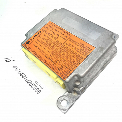 NISSAN FRONTIER SRS Airbag Computer Diagnostic Control Module Part #98820ZP12B