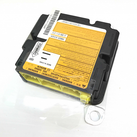 INFINITI QX4 SRS Airbag Computer Diagnostic Control Module Part #988203GX0A