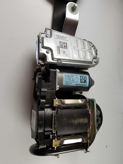 MERCEDES-BENZ  Seat Belt Pretensioner Retractor Part #A21886020859C94