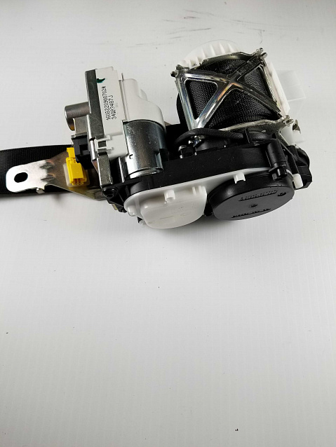 MERCEDES-BENZ GL / GLE / GLS/ ML (2012-2019) Seat Belt Pretensioner Retractor Part #A16686015009C94