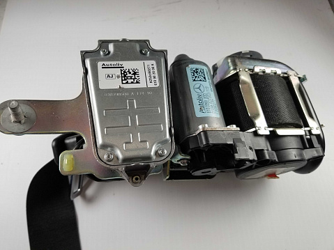 MERCEDES-BENZ E-Class (2010-2017) Seat Belt Pretensioner Retractor Part #A20786043859C94