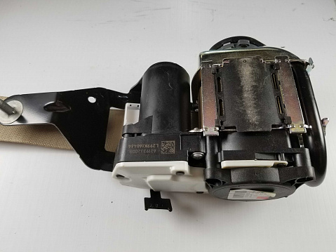 MERCEDES-BENZ E-Class (2012-2013)  Seat Belt Pretensioner Retractor Part #A21286088858P19