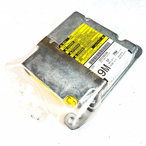 TOYOTA TUNDRA SRS Airbag Computer Diagnostic Control Module Part #891700C310