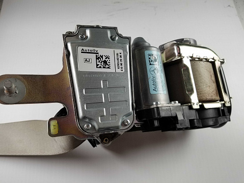 MERCEDES-BENZ E-Class (2010-2017) Seat Belt Pretensioner Retractor Part #A20786043857F03
