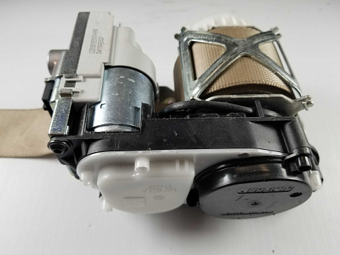 MERCEDES-BENZ R-Class (2012) Seat Belt Pretensioner Retractor Part #A25186075868P19
